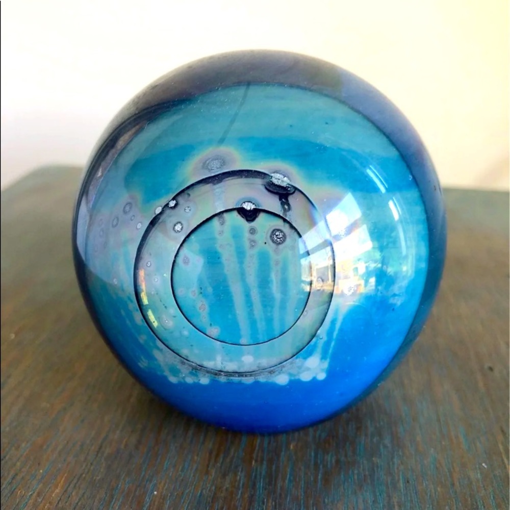 Glass paperweight